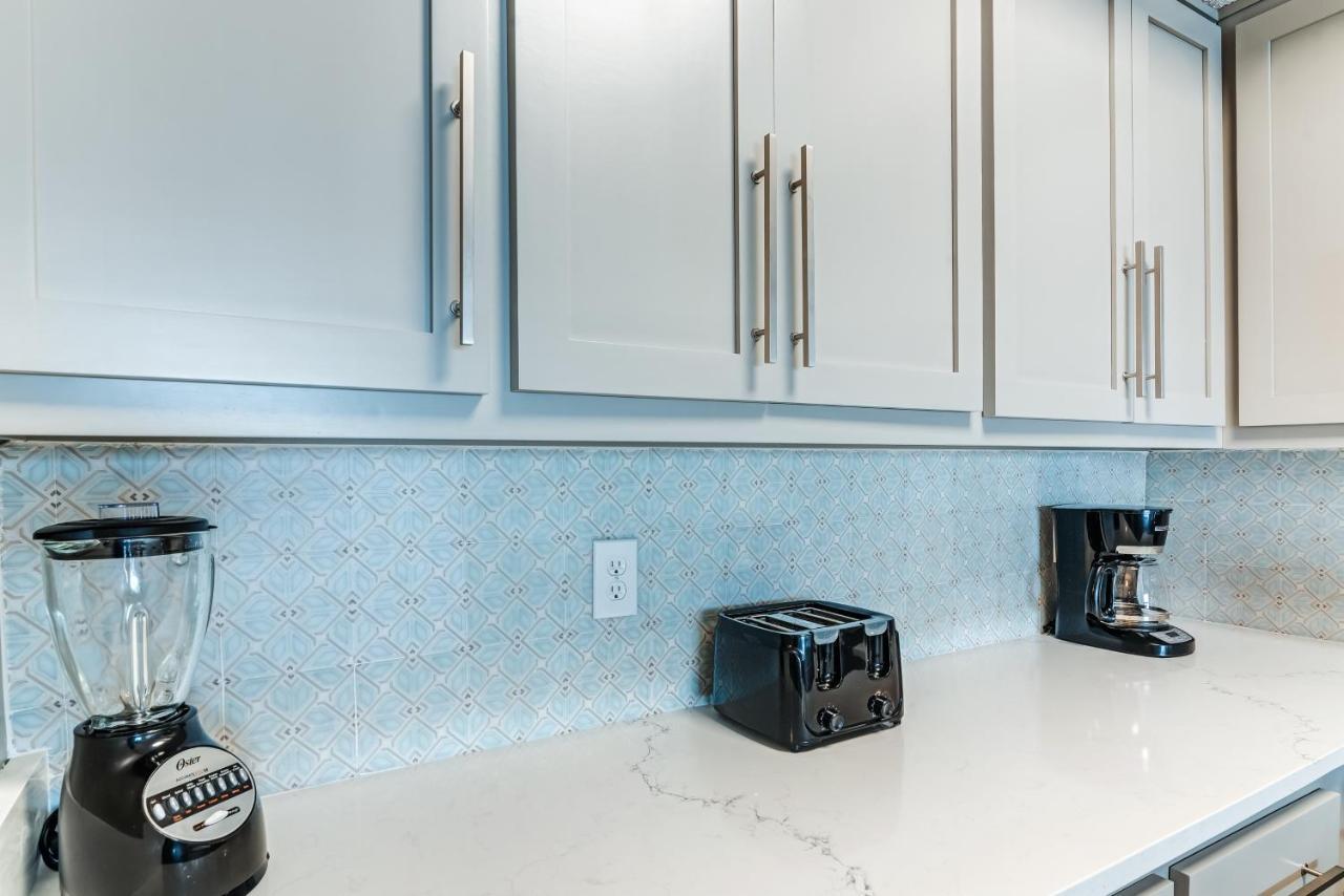 Tidewater Condominiums 오렌지 비치 외부 사진